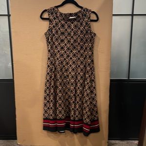 Multi color short sleeve dress.